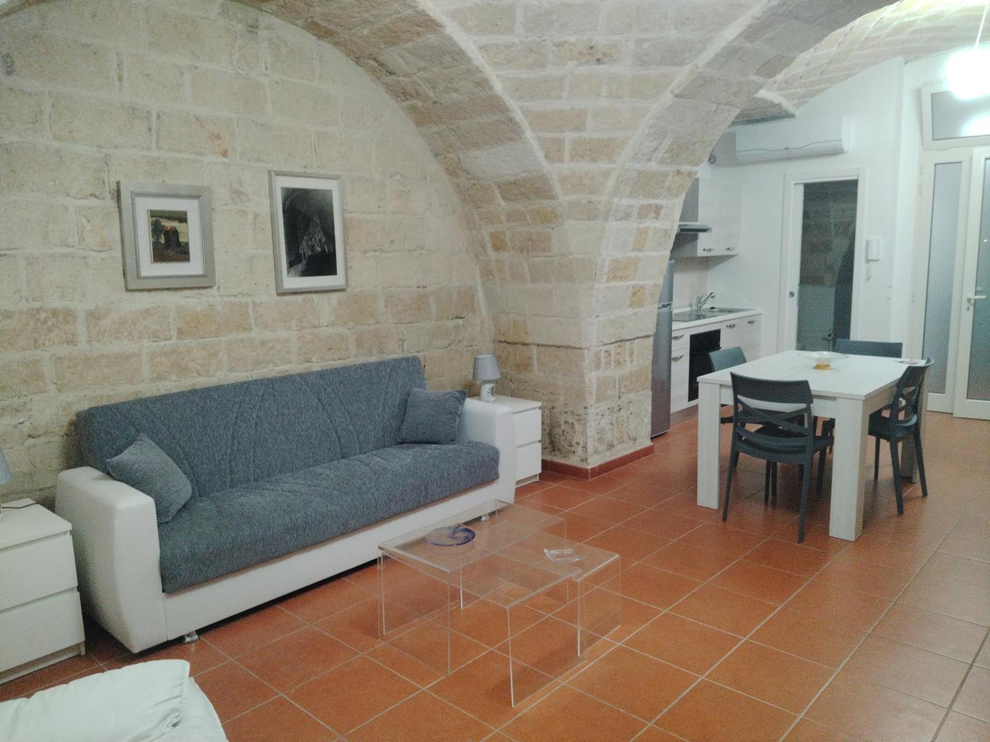 Casa Vacanza Nel Cuore Della Pietra Barletta Esterno foto