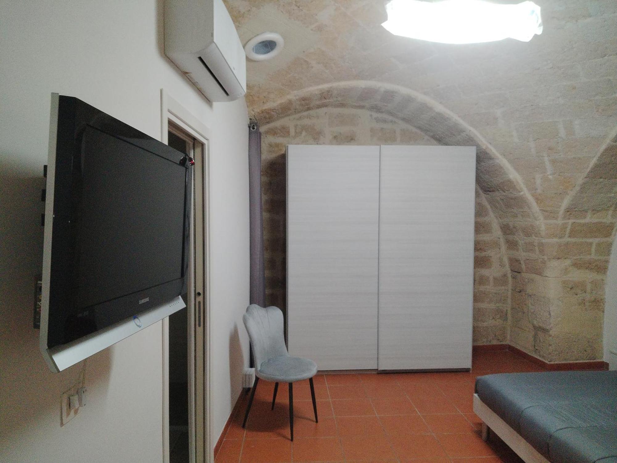 Casa Vacanza Nel Cuore Della Pietra Barletta Esterno foto